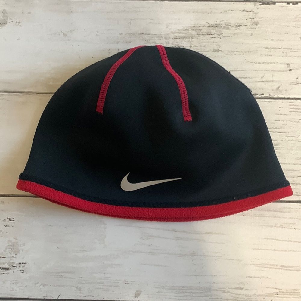 Nike Kids Therma-Fit Black and Red Beanie